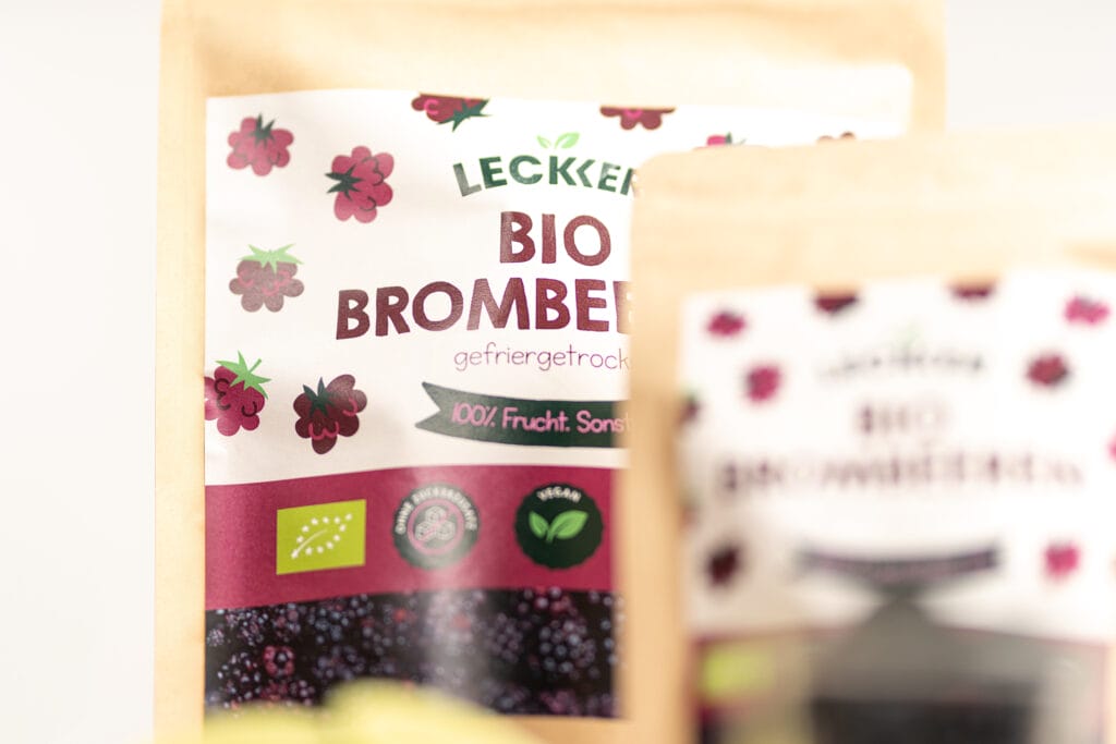 Gefriergetrocknete Brombeer Packungen zoomed in