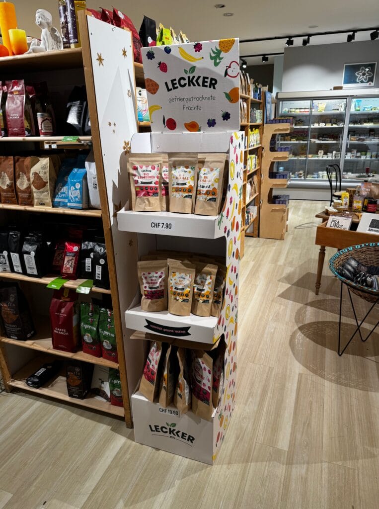 Gefriergetrocknete Früchte von leckker in einem Laden